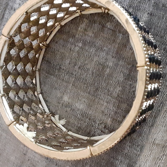 Jaclyn Smith Bracelet - Picture 2 of 3